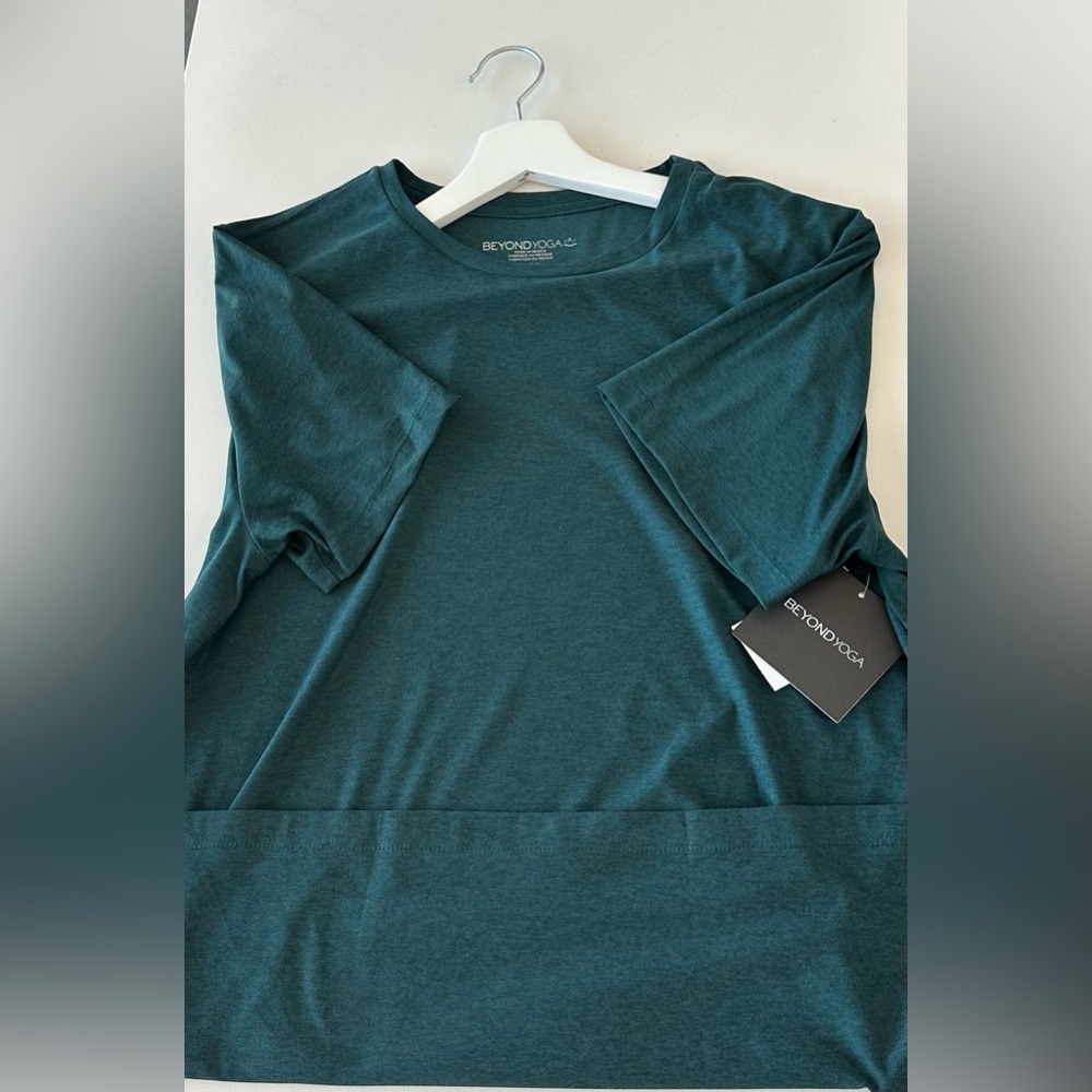 Beyond Yoga Green Sleeve Tee
